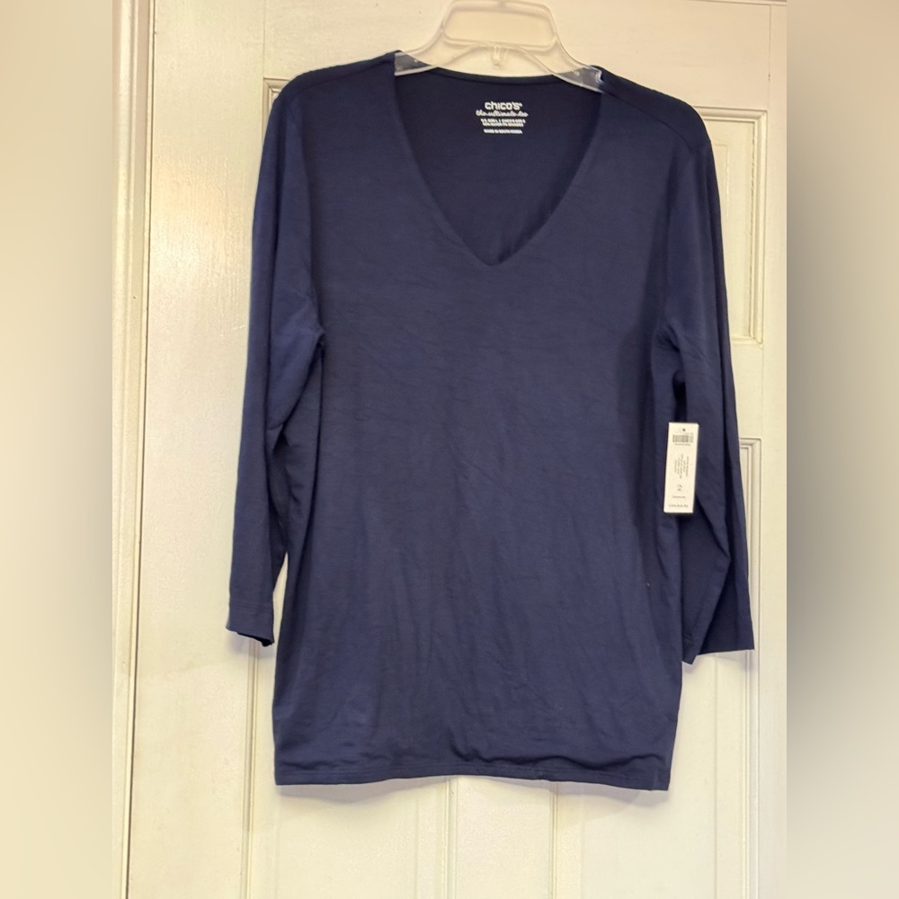 Chico's Navy V-Neck Long Sleeve Tee